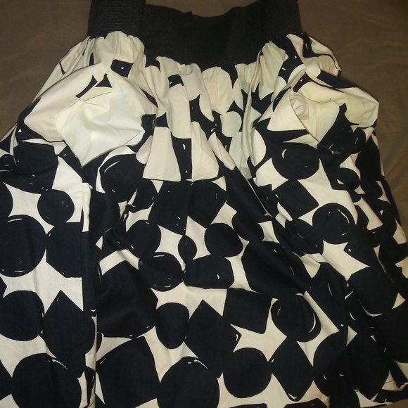 Black Skirt - Picture 6 of 8